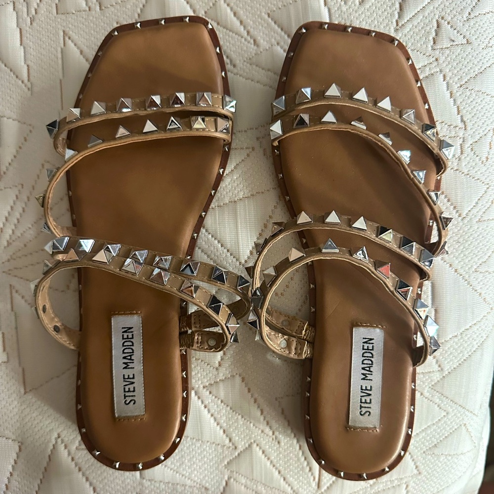 Steve Madden Skyler Flat Sandal